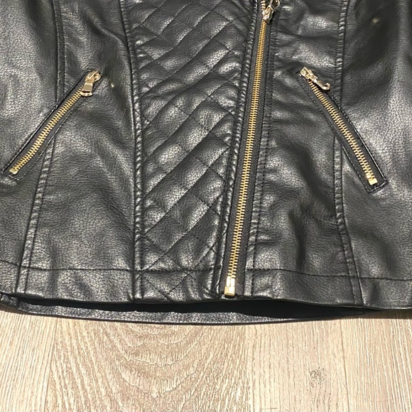 Faux leather motto jacket, gold hardware | Size L (10-12) - Picture 8 of 12
